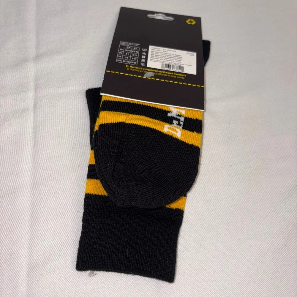 Dr‎ Martens Black Yellow Stripe Crew Socks small medium Unisex New With Tags